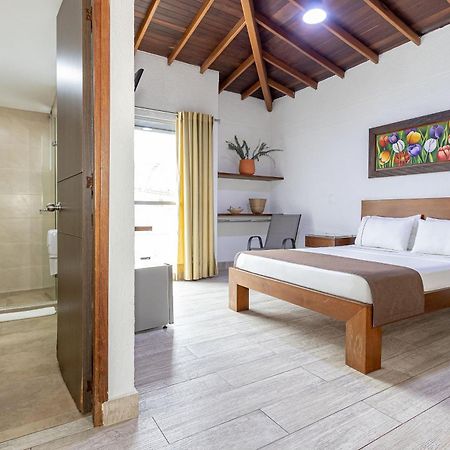 Hotel Prada Белло Екстер'єр фото